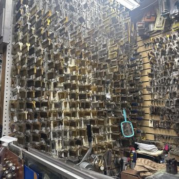 Metropolitan Locksmith - Keys & Locksmiths Near Me - New York, New York