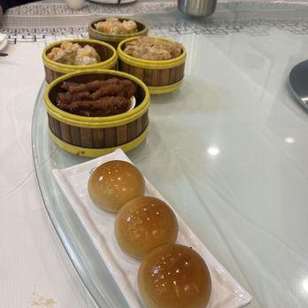 Heji Restaurant - Chinese Near Me - Kent, Washington