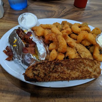 Chelio's Diner - Seafood platter. - Diners Near Me - Oklahoma City, Oklahoma Chelio's Diner - Seafood platter. - Diners Near Me - Oklahoma City, Oklahoma