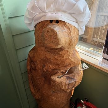 Flapjack's Pancake House - bear statue in inside waiting area (very cute) - Breakfast & Brunch Near Me - Lincoln, New Hampshire