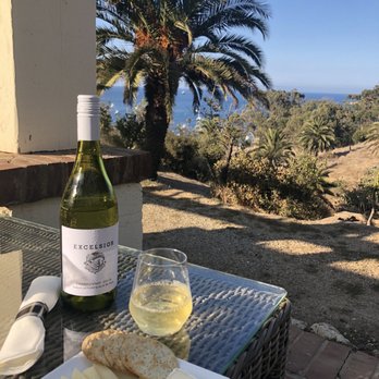 Banning House Lodge - Beautiful view on the patio!! - Bed & Breakfast Near Me - Avalon, California Banning House Lodge - Beautiful view on the patio!! - Bed & Breakfast Near Me - Avalon, California