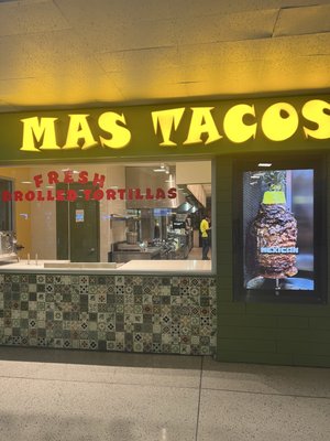 Mas Tacos by null