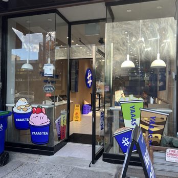 Yaaas Tea - Outside - Bubble Tea Near Me - Astoria, New York Yaaas Tea - Outside - Bubble Tea Near Me - Astoria, New York