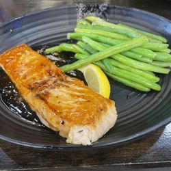 Walk-On's Sports Bistreaux - Edinburg Restaurant - Sweet Chili Salmon