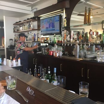 Sam's Anchor Cafe - The new bar, bartender that ignored me. Only guy pouring drinks that day - Seafood Near Me - Tiburon, California Sam's Anchor Cafe - The new bar, bartender that ignored me. Only guy pouring drinks that day - Seafood Near Me - Tiburon, California