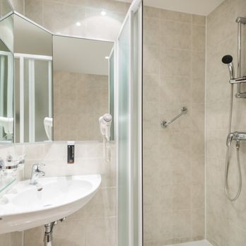 Hotel Troja - Hotel Troja - koupelna - Hotels Near Me - Prague, Puerto Rico