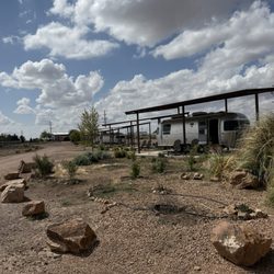 Marfa Yacht Club - Camp spot at Marfa Yacht Club