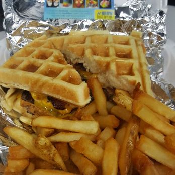 Happy Hour On Wheelz - Waffle Burger - Food Trucks Near Me - Orlando, Florida