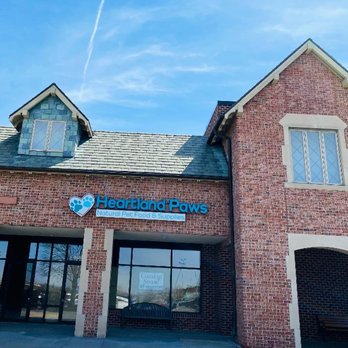 Heartland Paws - Pet Services Near Me - Omaha, Nebraska