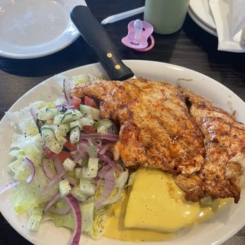 Baileys Peruvian Cuisine - Parrilla de Pollo - Peruvian Near Me - Whittier, California