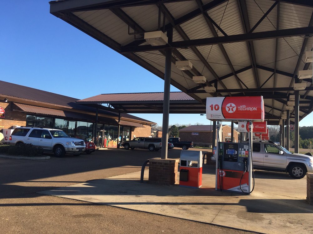 BRANDON JUNCTION EXPRESS Updated October 2024 3271 Hwy 18, Brandon