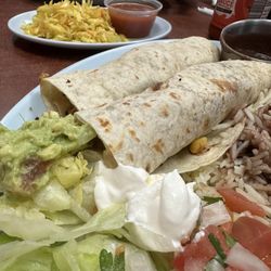 Tipicos El Encanto