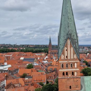 Wasserturm - Blick auf die Johanniskirche und die Nicolaikirche - Museums Near Me - Lüneburg, NI Wasserturm - Blick auf die Johanniskirche und die Nicolaikirche - Museums Near Me - Lüneburg, NI