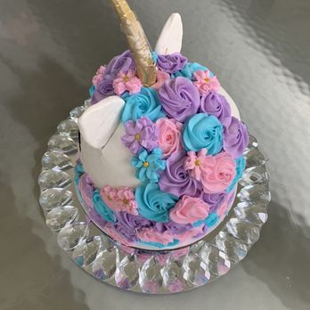 Simply Frosted - Love the detailed unicorn flower mane - Cupcakes Near Me - Blue Springs, Missouri Simply Frosted - Love the detailed unicorn flower mane - Cupcakes Near Me - Blue Springs, Missouri