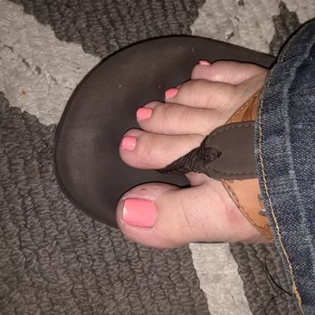 Top Nails - Chipping polish, not even 24 hrs later. - Nail Salons Near Me - Spokane, Washington Top Nails - Chipping polish, not even 24 hrs later. - Nail Salons Near Me - Spokane, Washington