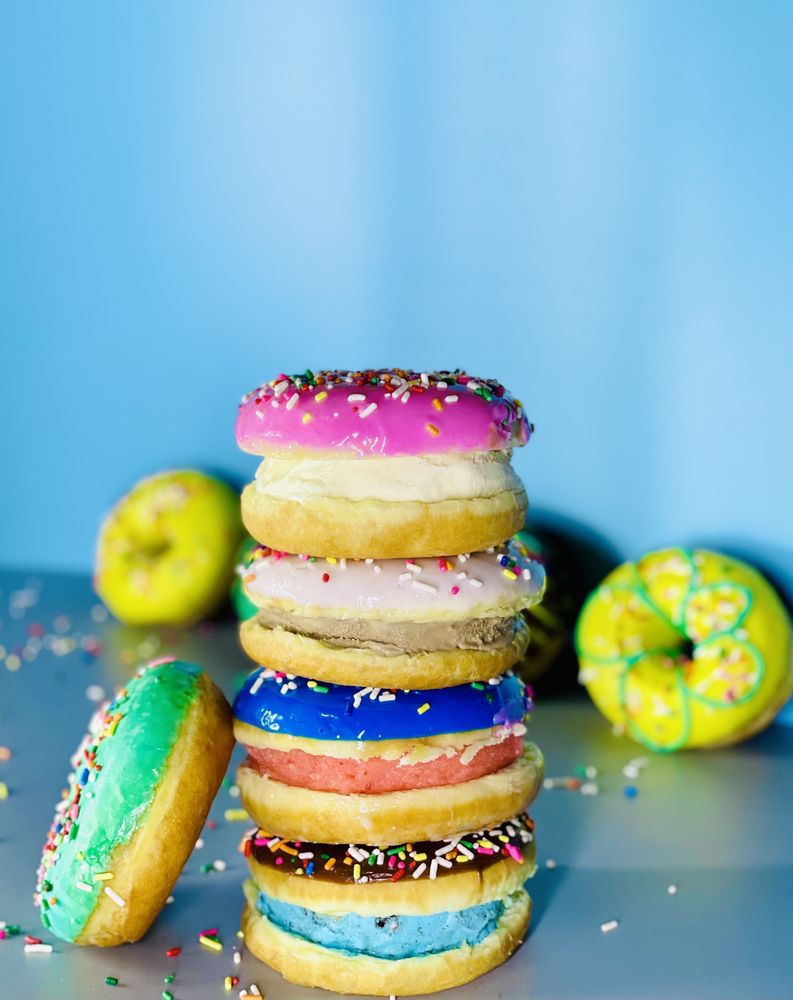 Social spots from Winstar Donuts