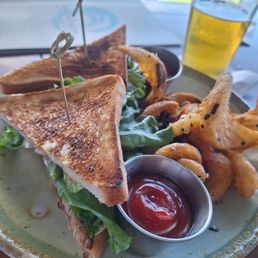 Ahi club sandwich Ahi club sandwich