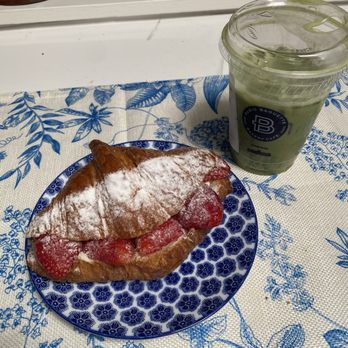 Paris Baguette - Iced Blueberry Matcha Latte and Strawberry Croissant - Bakeries Near Me - Evanston, Illinois Paris Baguette - Iced Blueberry Matcha Latte and Strawberry Croissant - Bakeries Near Me - Evanston, Illinois