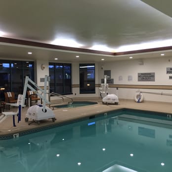 Courtyard by Marriott Pleasant Hill - That's a jacuzzi in the corner - Hotels Near Me - Pleasant Hill, California