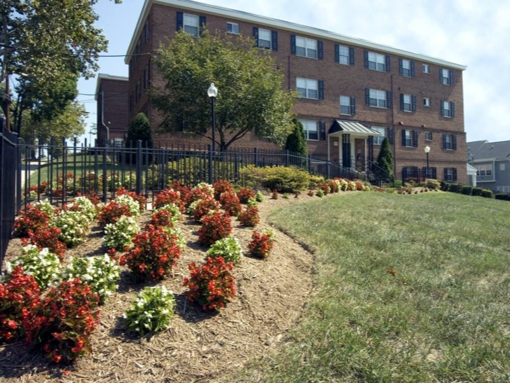 GRANDVIEW APARTMENTS Updated June 2024 1901 Savannah St SE