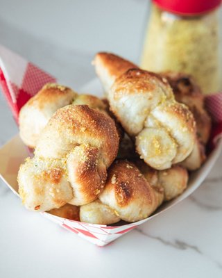 Big Nonna's by null