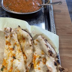 Kamal Da Dhaba - Garlic Naan and paneer tikka masala