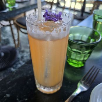 À L'ouest - Cantaloupe drink, En Loupe, but made with tequila - French Near Me - San Diego, California À L'ouest - Cantaloupe drink, En Loupe, but made with tequila - French Near Me - San Diego, California