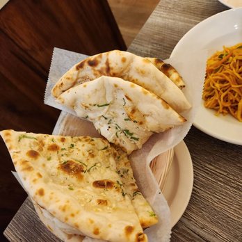 Aama's Kitchen - Garlic naan - Himalayan/Nepalese Near Me - Hayward, California Aama's Kitchen - Garlic naan - Himalayan/Nepalese Near Me - Hayward, California
