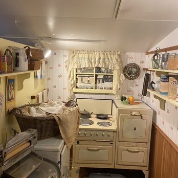Sooke Region Museum - Kitchen items, stove, washboard. - Museums Near Me - Sooke, British Columbia
