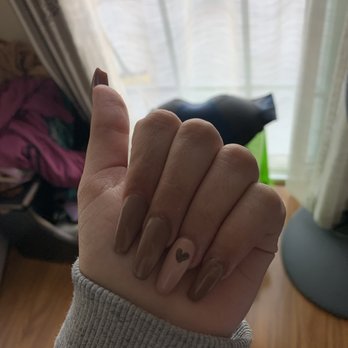 Glamour Nails - Ask for Andy if u wanna get your nails done! - Nail Salons Near Me - Cerritos, California