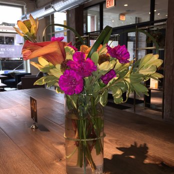 Cupitol Coffee & Eatery - Fresh flowers on every table - Coffee & Tea Near Me - Chicago, Illinois