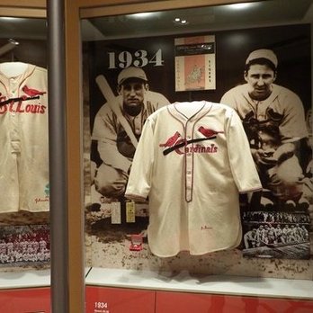 Busch Stadium - Stadiums & Arenas Near Me - Saint Louis, Missouri