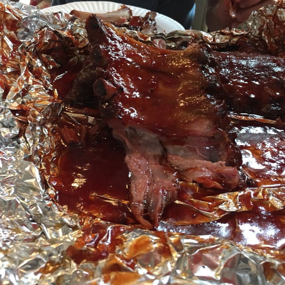 Bean's Barbecue - Barbeque Near Me - Edinburg, Virginia Bean's Barbecue - Barbeque Near Me - Edinburg, Virginia
