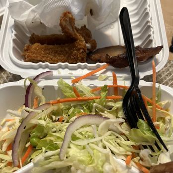 Ono Hawaiian BBQ - Live roach in my food - Hawaiian Near Me - Rosemead, California Ono Hawaiian BBQ - Live roach in my food - Hawaiian Near Me - Rosemead, California