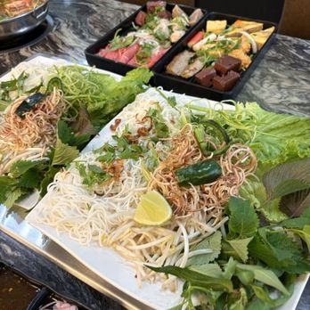 8Hotpot & Grill Buffet - Hot Pot Near Me - Westminster, California