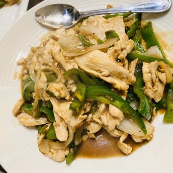 Monora Thai - Cerritos - Green chili with chicken - Thai Near Me - Cerritos, California