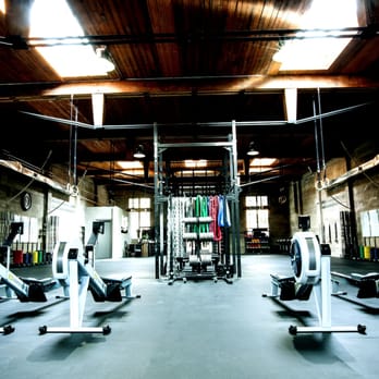 CrossFit 604 - Accessories like mobility bands, lifting chains, weight belts, grip strength tools etc - Trainers Near Me - Vancouver, British Columbia