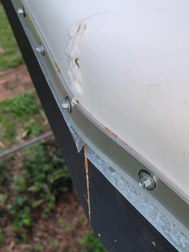 Slide of Discount Roofers