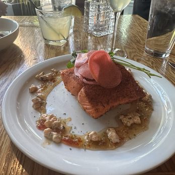 Gander & Ryegrass - salmon and Krispy grits Cuban/Southwestern pickled beets so lovely!! - Italian Near Me - Spokane, Washington