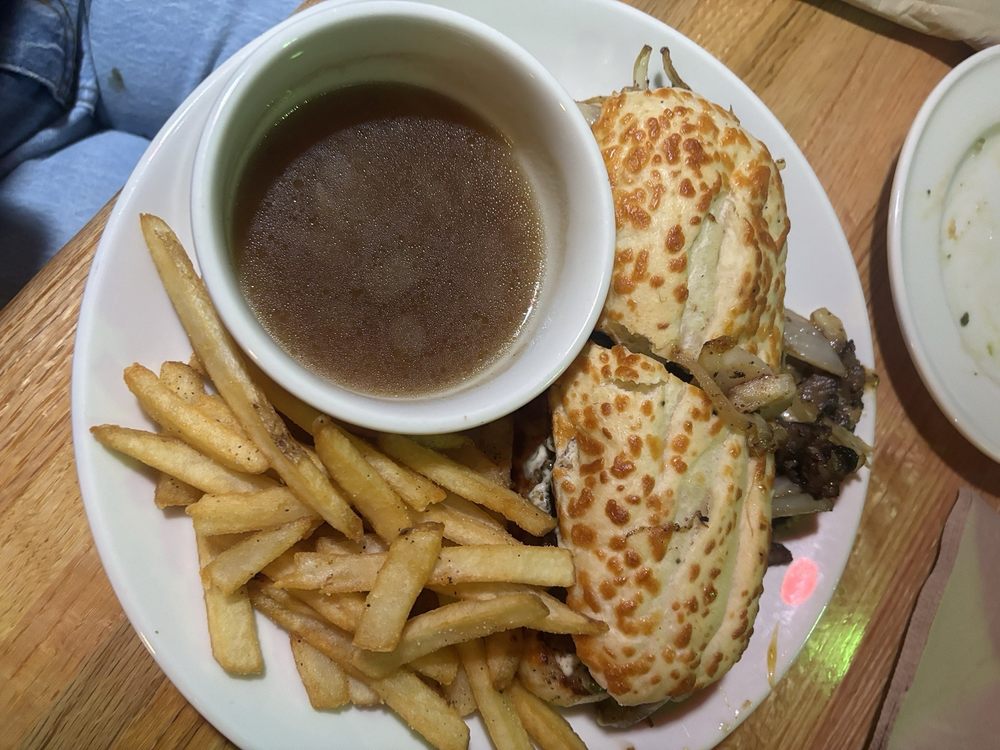 Social spots from Applebee's Grill + Bar