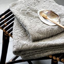 Isador Egyptian Cotton Sheets - Ultra soft Bath towels made from REAL Egyptian Cotton. Your skin will thank you!
