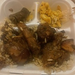 Island Cuisine - Stewed chicken