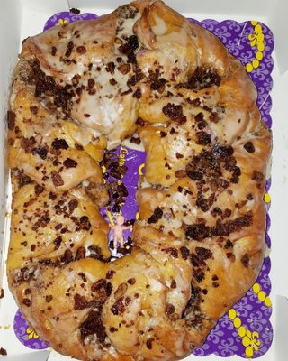Caluda's King Cake by null