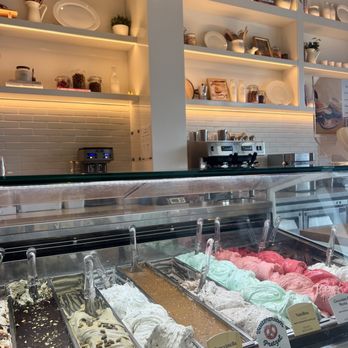 Bacio di Latte - Gelato Near Me - Studio City, California Bacio di Latte - Gelato Near Me - Studio City, California