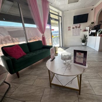 Trinity Paradise Spa - Super cute seating area - Day Spas Near Me - Garden Grove, California