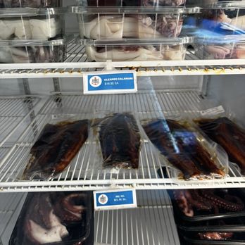 Anna's Seafood - Oh and this octopus looks so good too! - Seafood Markets Near Me - Petaluma, California