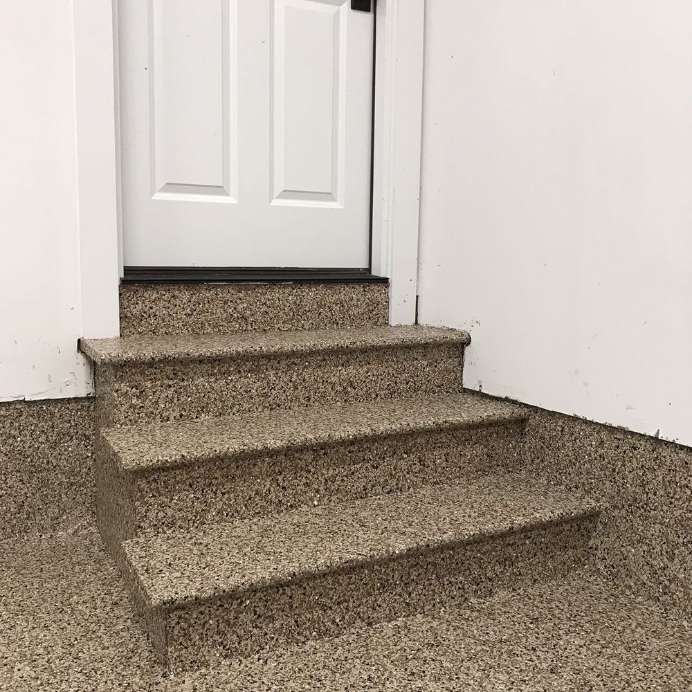 Decorative Concrete Resurfacing - Garage steps - Flooring Near Me - Ballwin, Missouri