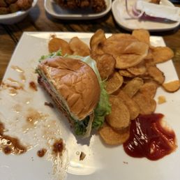 Sweet Caroline Burger and chips