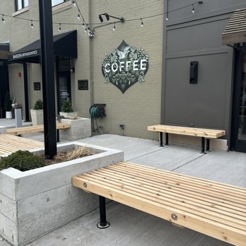 Stone Creek Coffee - a wooden bench in front of a coffee shop - Breakfast & Brunch Near Me - Whitefish Bay, Wisconsin Stone Creek Coffee - a wooden bench in front of a coffee shop - Breakfast & Brunch Near Me - Whitefish Bay, Wisconsin