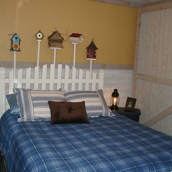 McKenzie House Bed and Breakfast - Mollie Suite - Bed & Breakfast Near Me - Middlebury, Indiana McKenzie House Bed and Breakfast - Mollie Suite - Bed & Breakfast Near Me - Middlebury, Indiana
